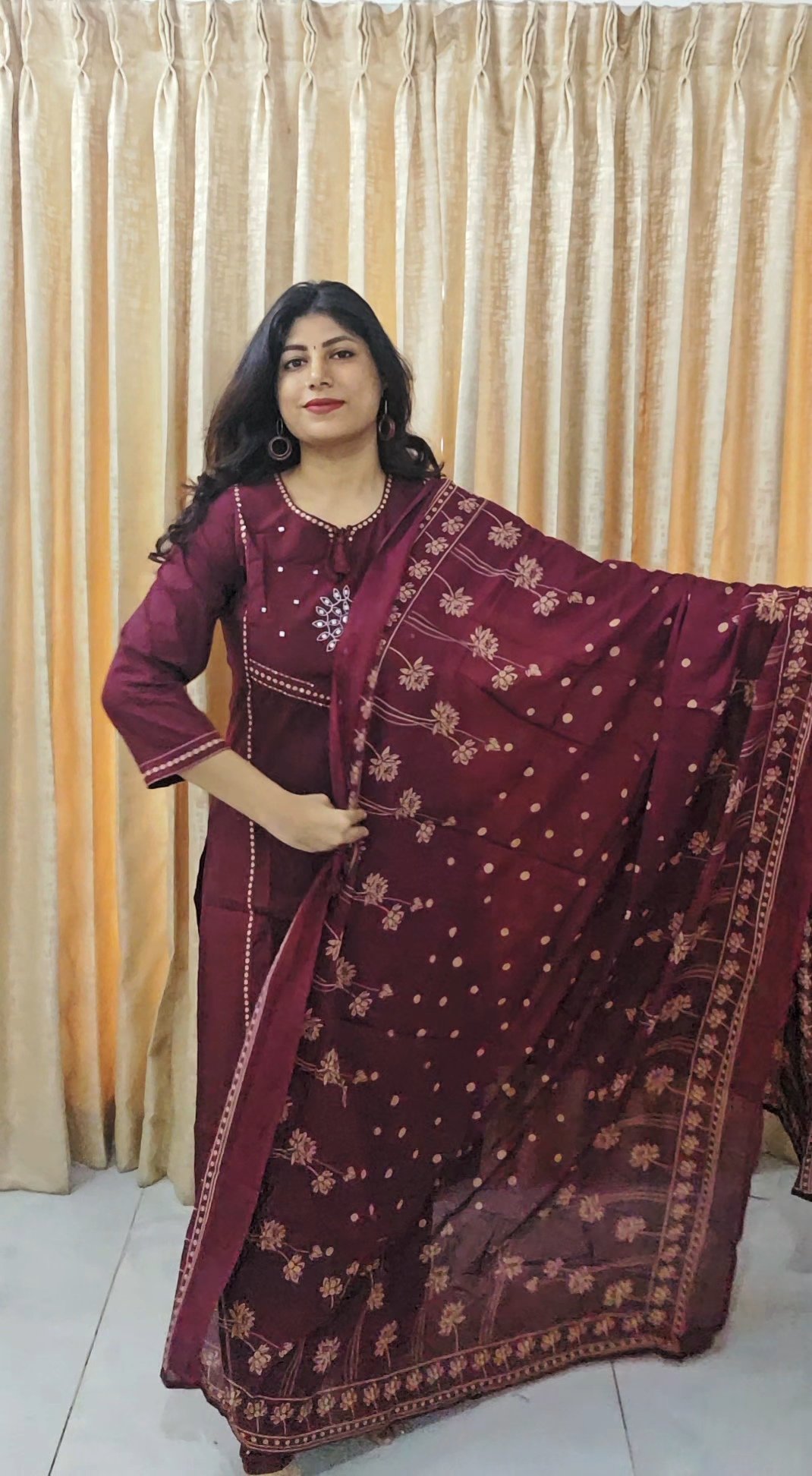 Pure Cotton Kurta Pant Set with Contrast Dupatta - Image 2