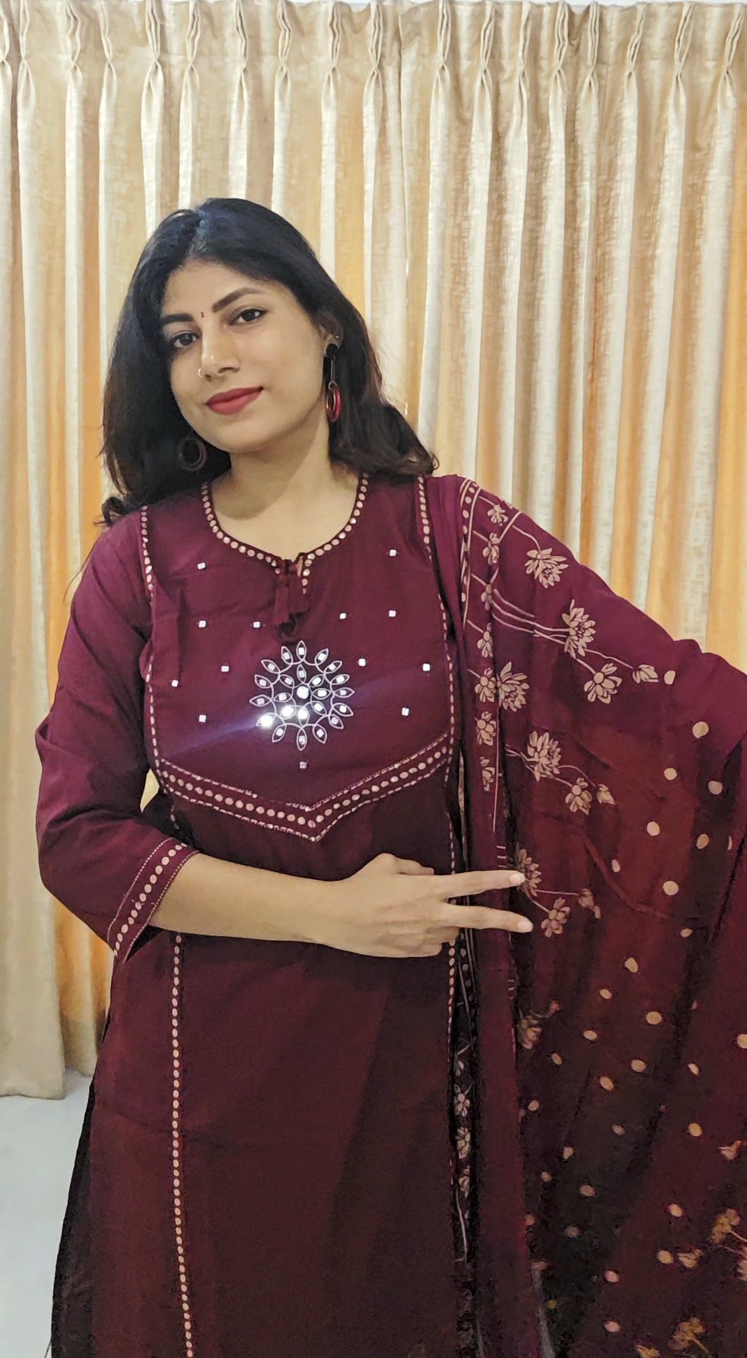 Pure Cotton Kurta Pant Set with Contrast Dupatta - Image 5